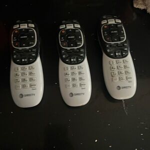 DIRECTV Lot of 3 Remote‎ Controls Direct TV Bundle Collection Set X3